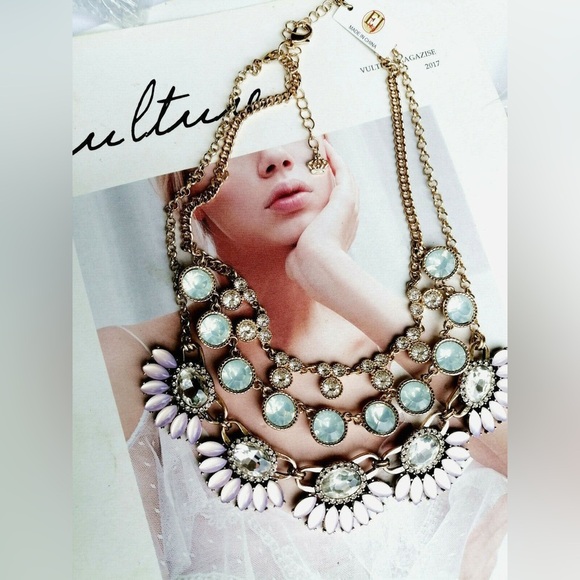 Premier Women’s Necklace - Picture 1 of 8